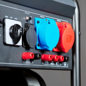 Бензиновый генератор FUBAG BS 7500 XD ES DUPLEX в Екатеринбурге фото