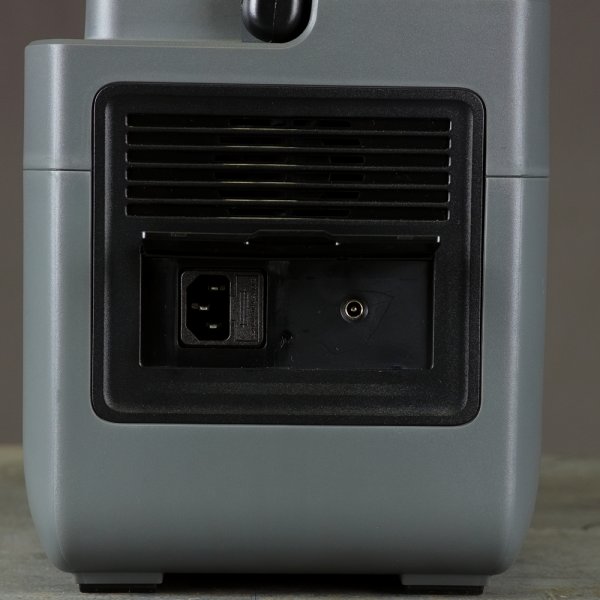Портативная электростанция FUBAG AS 1200i (аккумулятор LiFePO4) в Екатеринбурге фото